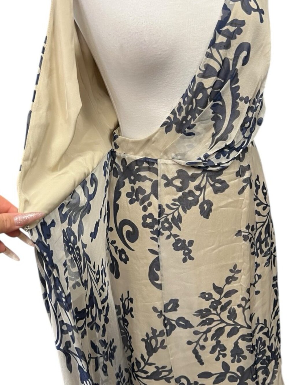 Valentino Roma Vintage Silk Faux Wrap Dress Size 4 Beige and Blue - Picture 4 of 10